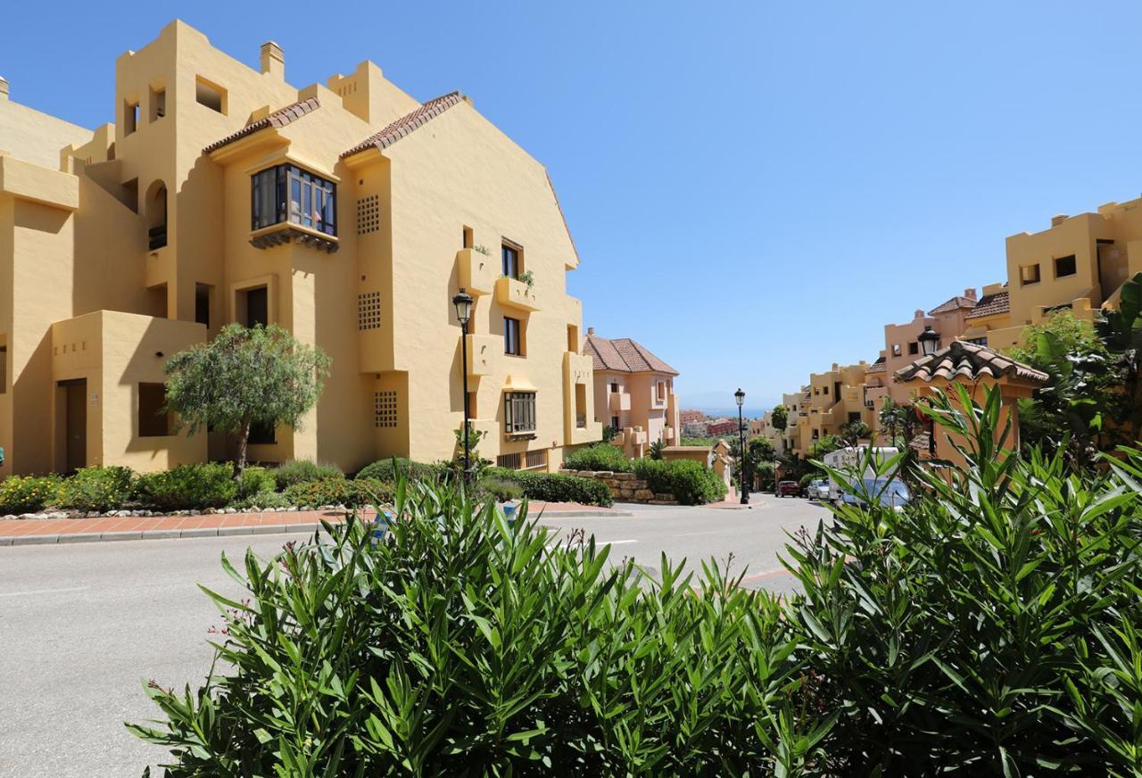 Duquesa Village Apartment - 2 Bed/2 Bath Apartment With Panoramic Sea Views Manilva Zewnętrze zdjęcie